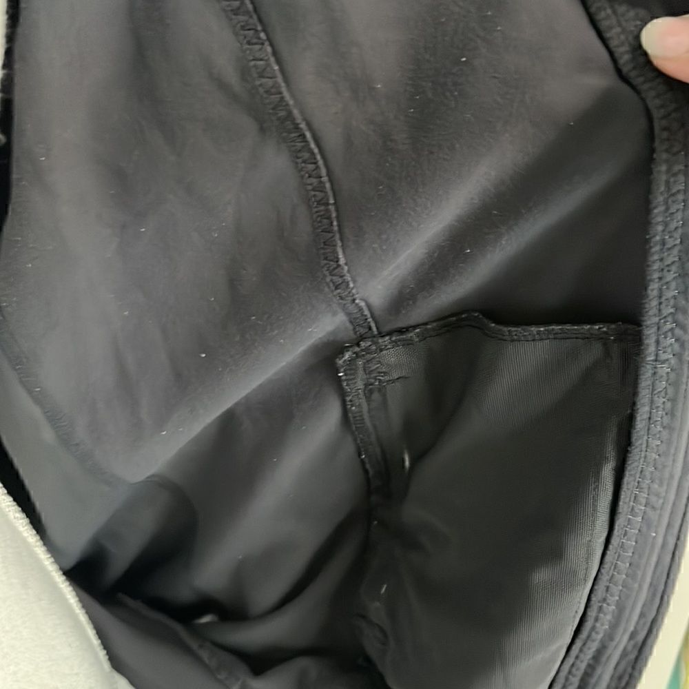 Lululemon Jacket - Full Zip - Vented Packable Nylon Reflective - 10 - Picture 8 of 8